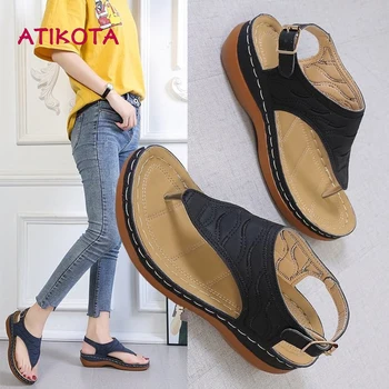  Летние женские босоножки Atikota, винтажные туфли на танкетке с заклепками, повседневные женские сандалии в стиле ретро с пряжкой на открытом воздухе и пряжкой для пляжа